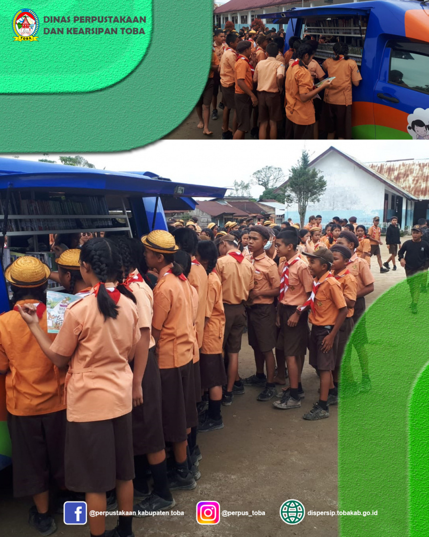 Perpustakaan Keliling di SMP Negeri 1 Habinsaran