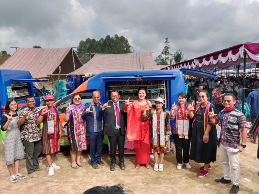 Dinas Perpustakaan dan Kearsipan kabupaten Toba memeriahkan HUT Toba ke-25