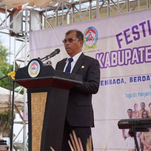Festival Literasi Kabupaten Toba Tahun 2025 Tema “Membaca, Berdaya, dan Sejahtera dengan Literasi”.