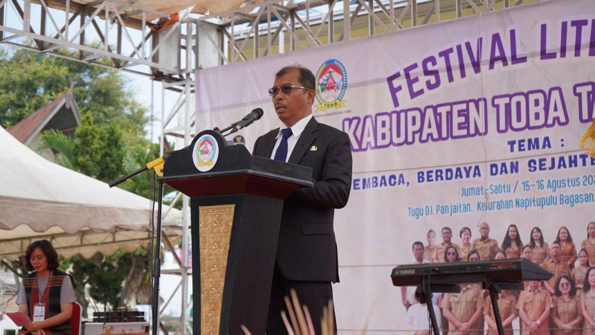 Festival Literasi Kabupaten Toba Tahun 2025 Tema “Membaca, Berdaya, dan Sejahtera dengan Literasi”.