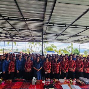 Sosialisasi mengenai Literasi dan Manfaat Membaca kepada Dharma Wanita Persatuan (DWP) Kabupaten Toba